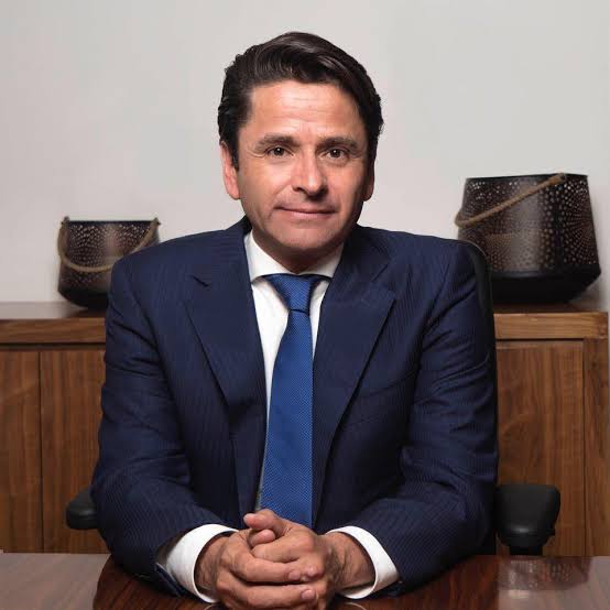 CUAUHTÉMOC OCHOA FERNÁNDEZ, Ingeniero civil