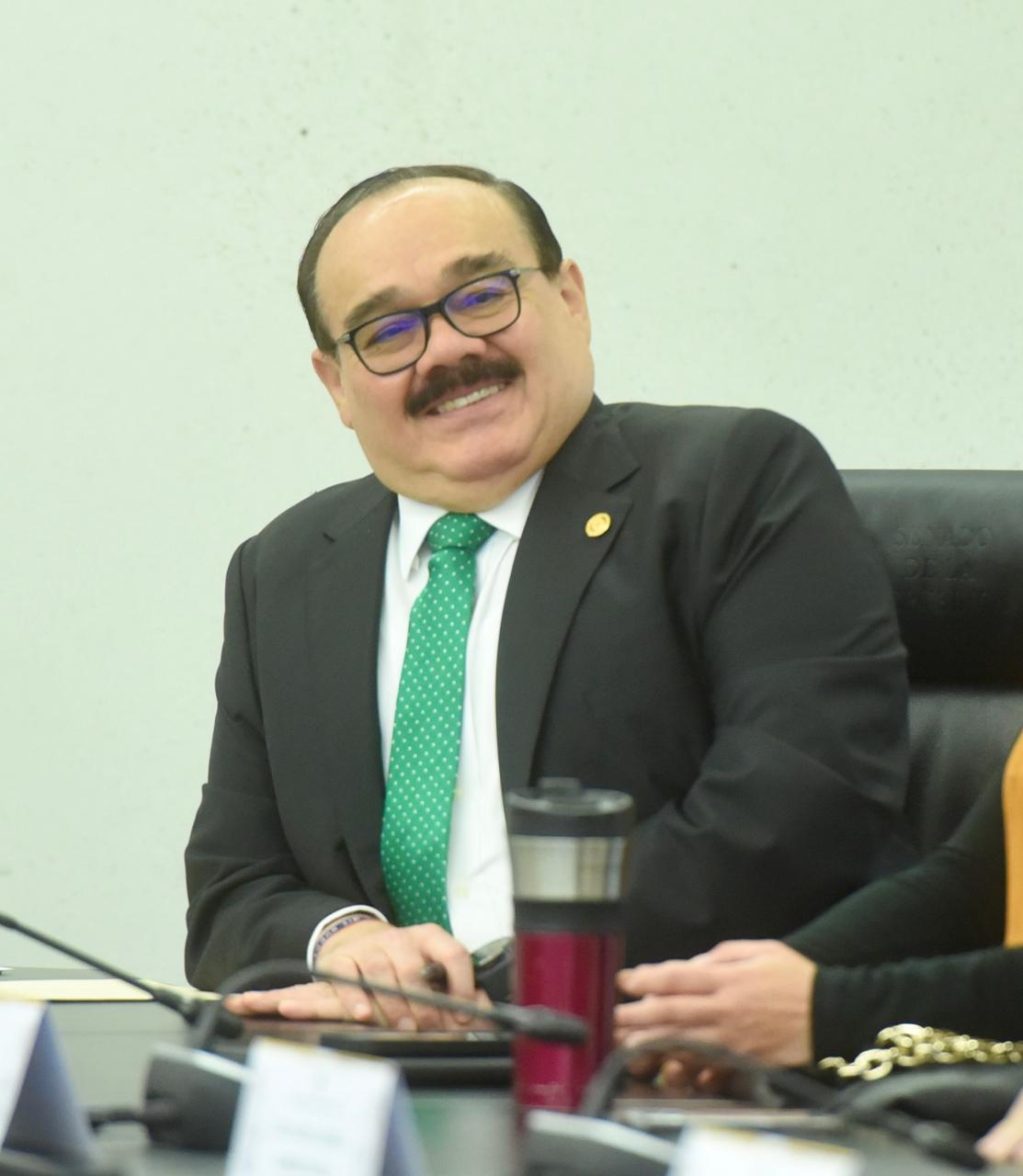 Jorge Carlos Ramirez, Licenciado en Derecho